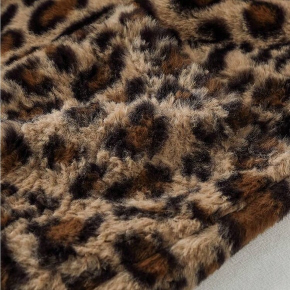 Plus Leopard Print Vegan Fur Jacket pea coat - Picture 4 of 5
